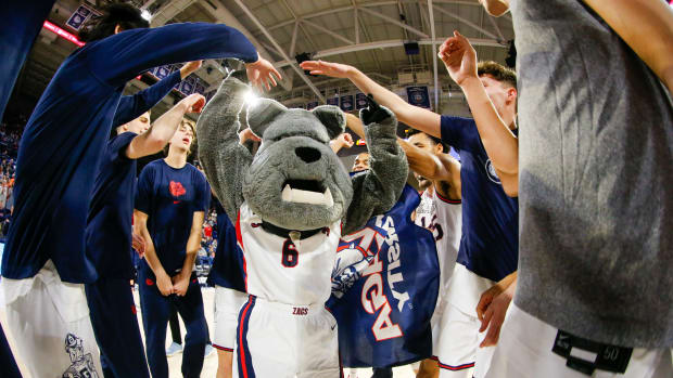 Spike, team